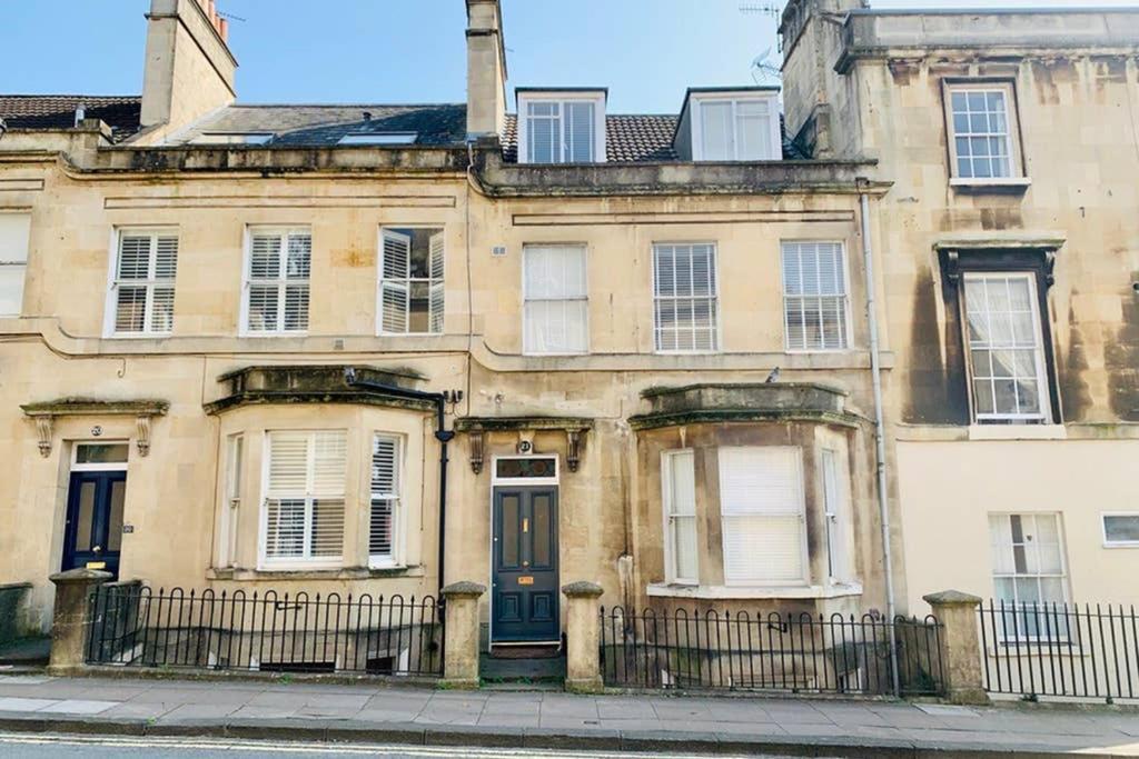 5 Bedroom Magnificent Georgian Townhouse- City Centre Bath Exteriér fotografie